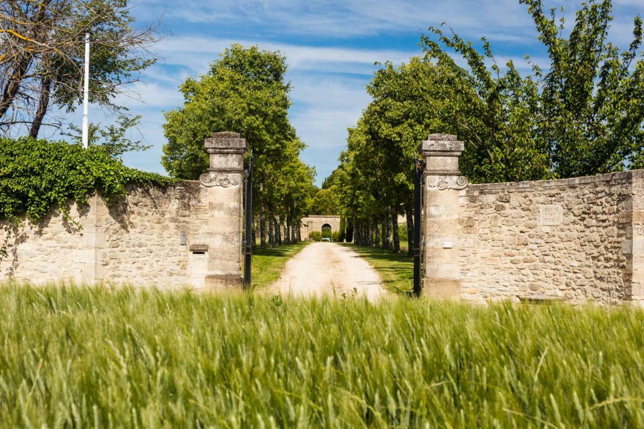 Le Domaine Des Oreades Юзес Экстерьер фото